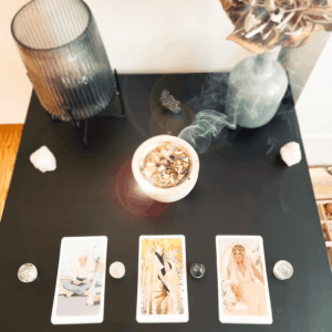 Fernreikibehandlung - Beispiel für die Begleitung mit Kristallen, Kartenimpulsen und Räucherwerk - Fernreiki und Bachblüten